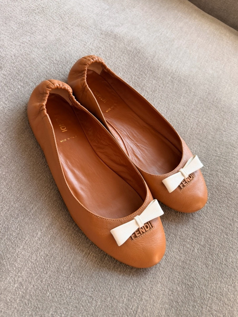 Fendi Leather Bow Ballet Flats – Brown/Cognac – Size 38 – Made in Italy
